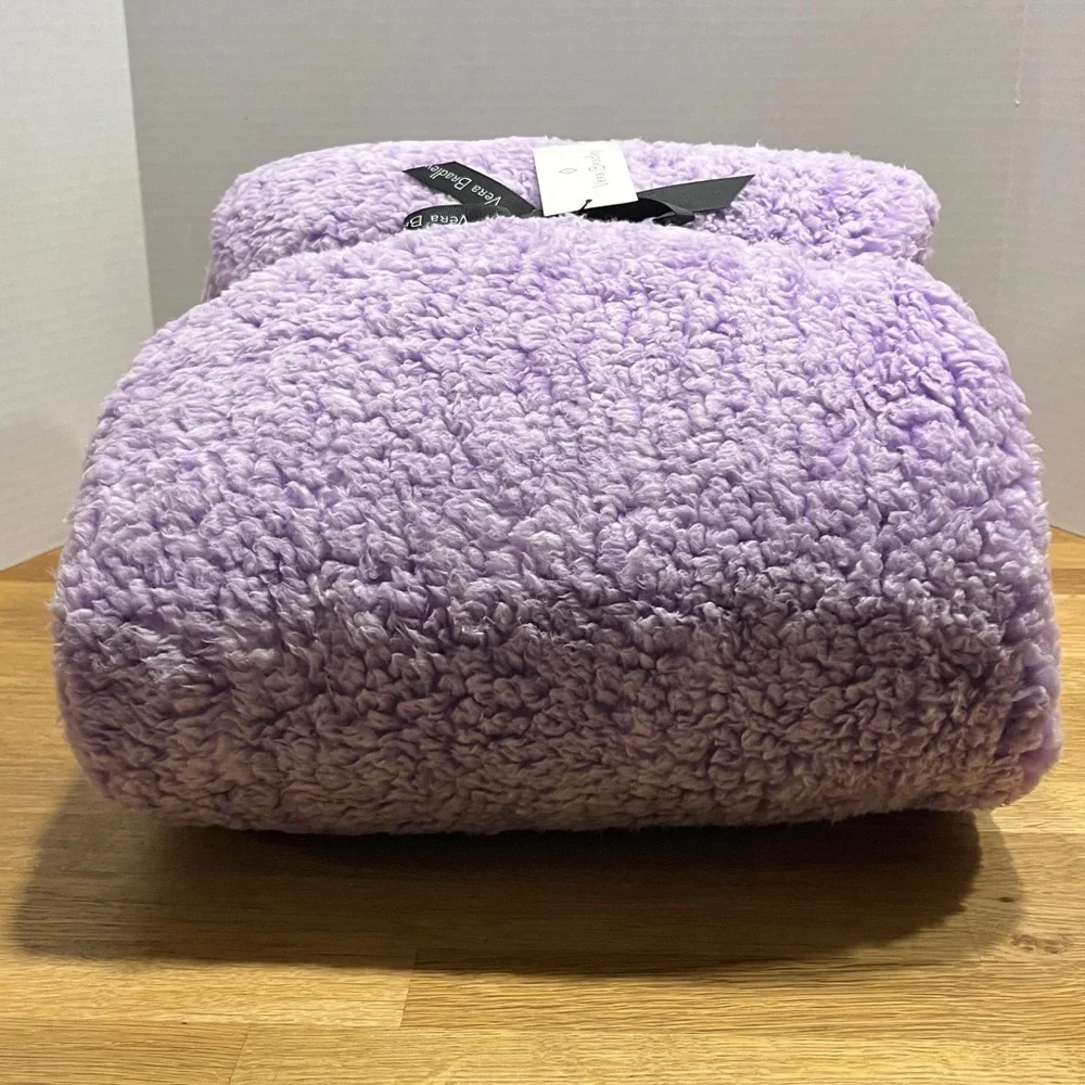 NWT Vera Bradley Light Purple Fluffy Fleece Blanket in Palm Floral 80” x 50”